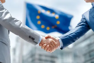 Az EU Kék Kártya rendszere Magyarországon: Jogszabályi háttér és munkajogi szempontok